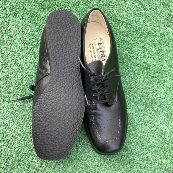 The Extra Depth Shoe Black leathered Loafers Size 8.5 - Picture 9 of 14